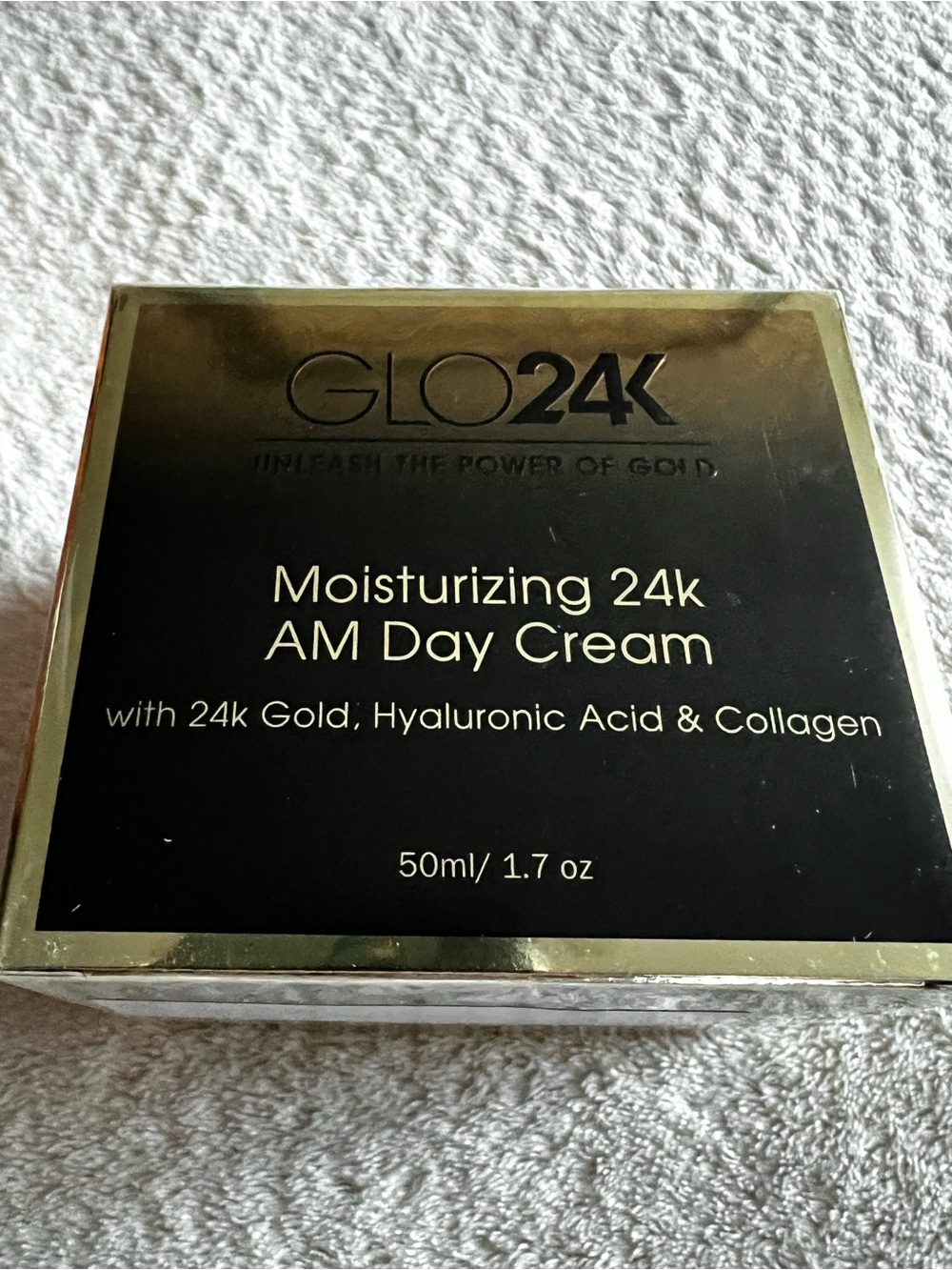GLO24K
Moisturizing 24K AM Day Cream 1.7oz SEALED